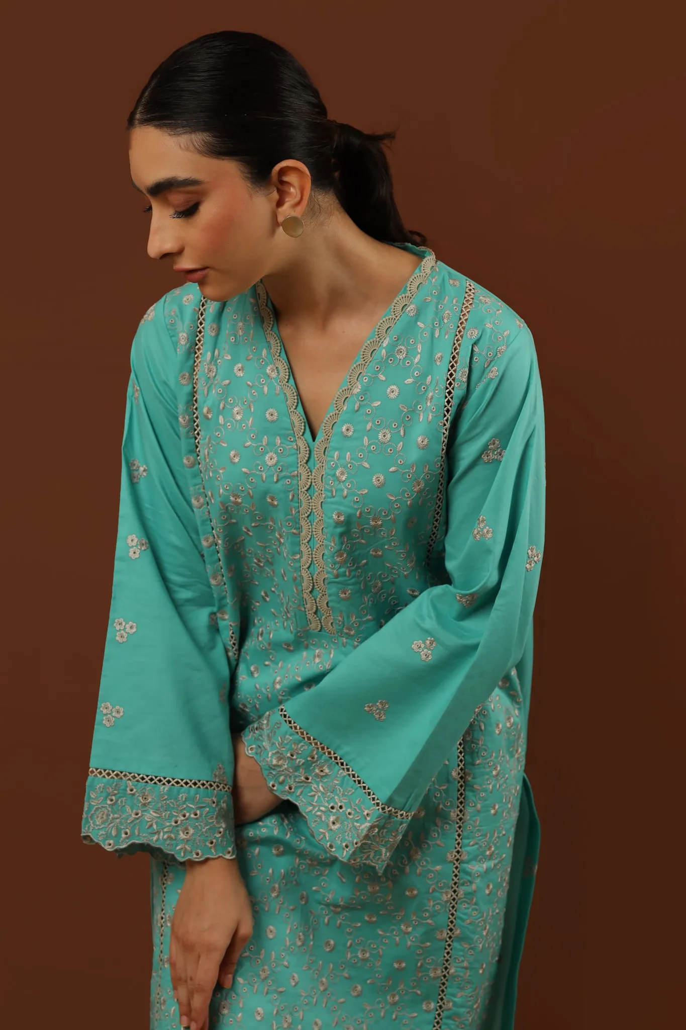 55% OFF TURQUOISE LAWN EMBROIDERED SET (KURTA & TROUSER) NPA2-23316