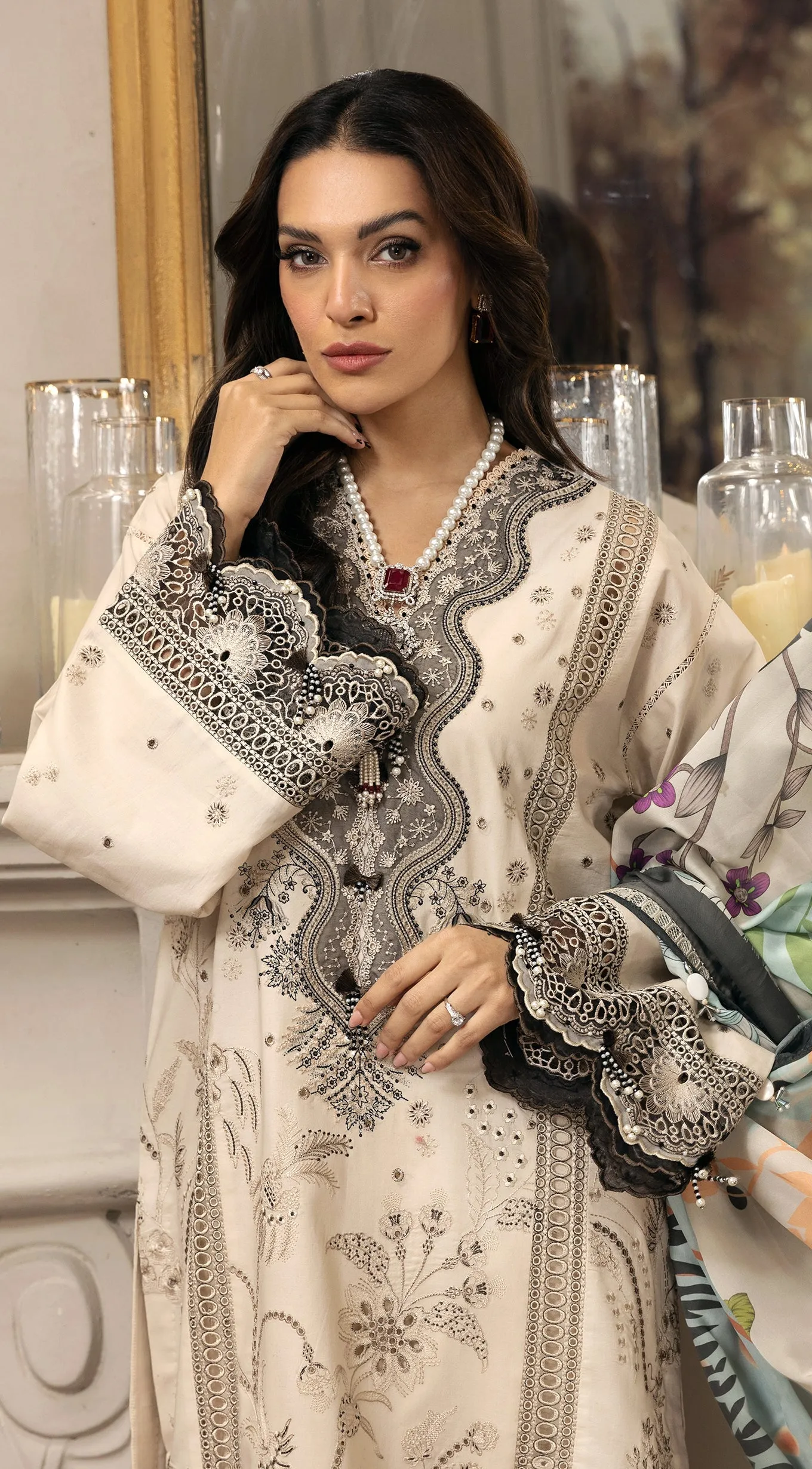 Anaya by Kiran Chaudhry Luxury Lawn Eid Collection – MADHU