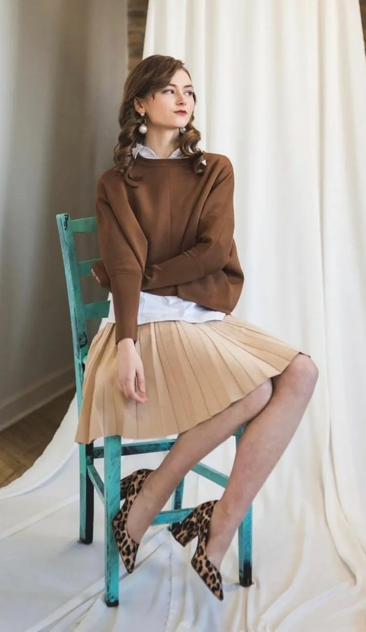 APPARALEL PLEATED KNIT SKIRT 27" TAN