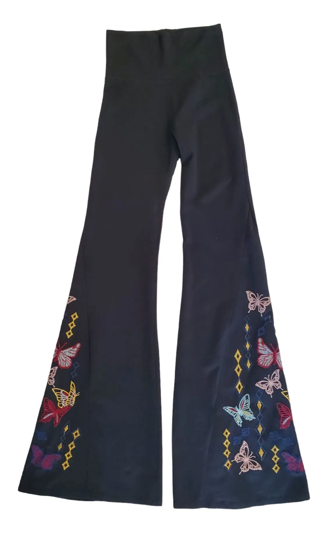 BUTTERFLY EMBROIDERED BLACK FLARED LEGGING