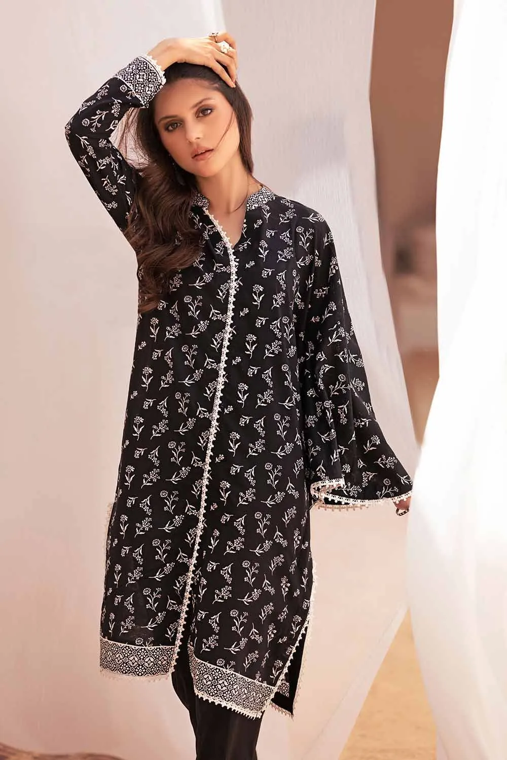 Gul Ahmed Monochrome Black & White – 2PC Printed Lawn Unstitched Suit BT-32007