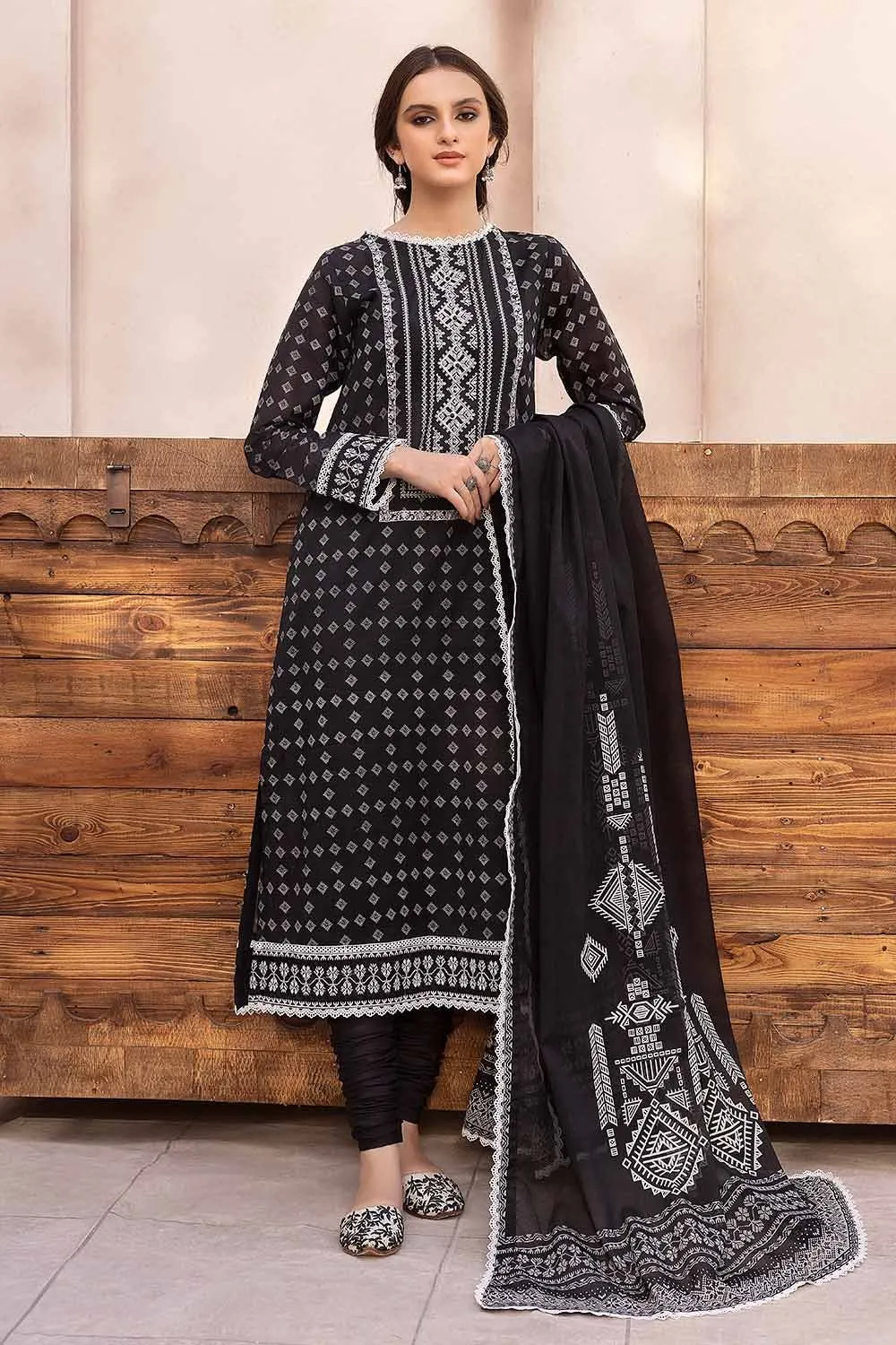 Gul Ahmed Monochrome Black & White – 3PC Unstitched Embroidered Lawn Suit B-32033