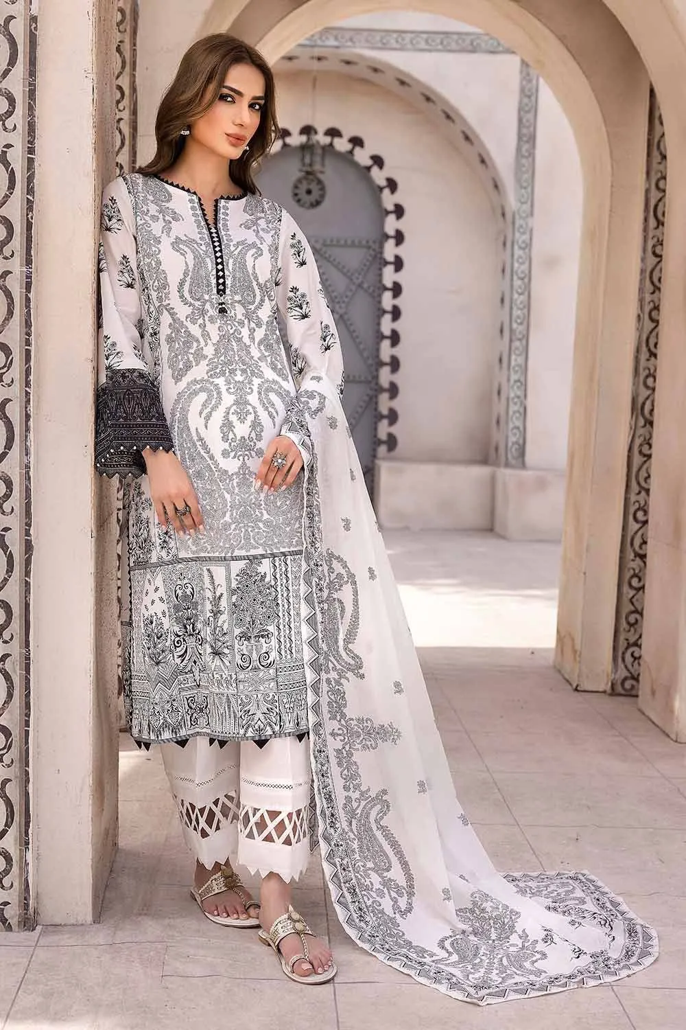 Gul Ahmed Monochrome Black & White – 3PC Unstitched Embroidered Lawn Suit with Organza Neckline B-32034