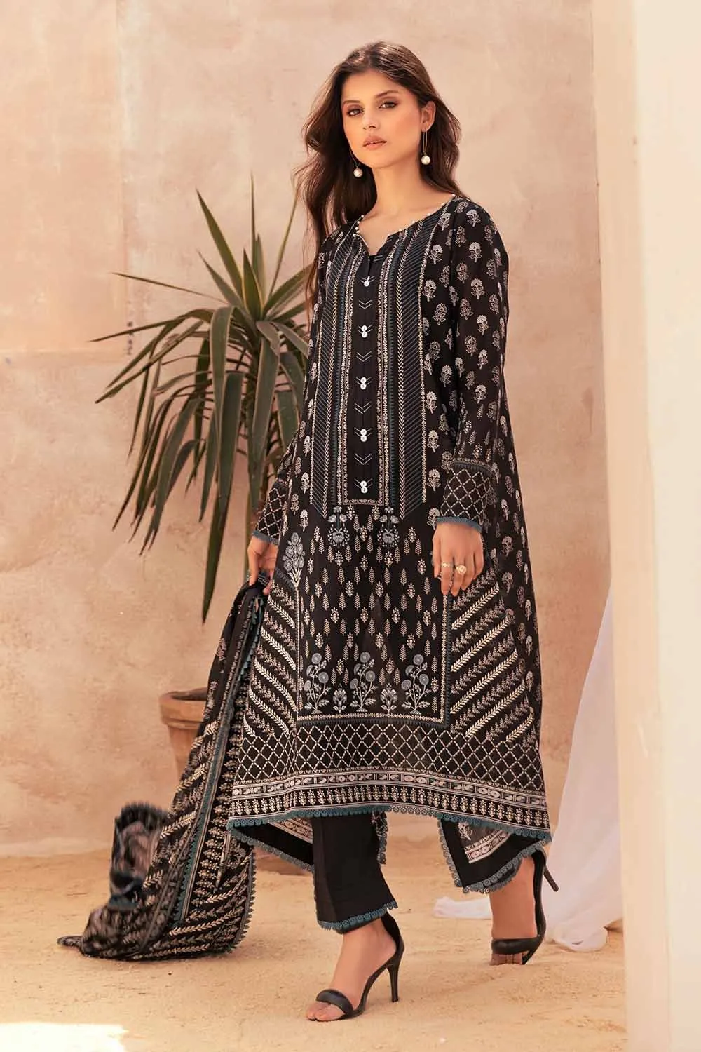 Gul Ahmed Monochrome Black & White – 3PC Unstitched Printed Lawn Suit B-32040