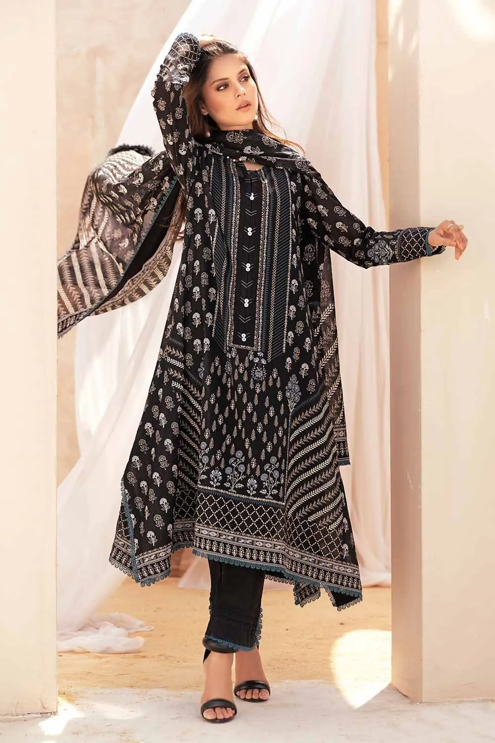 Gul Ahmed Monochrome Black & White – 3PC Unstitched Printed Lawn Suit B-32040