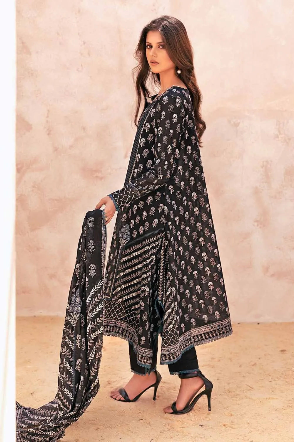 Gul Ahmed Monochrome Black & White – 3PC Unstitched Printed Lawn Suit B-32040