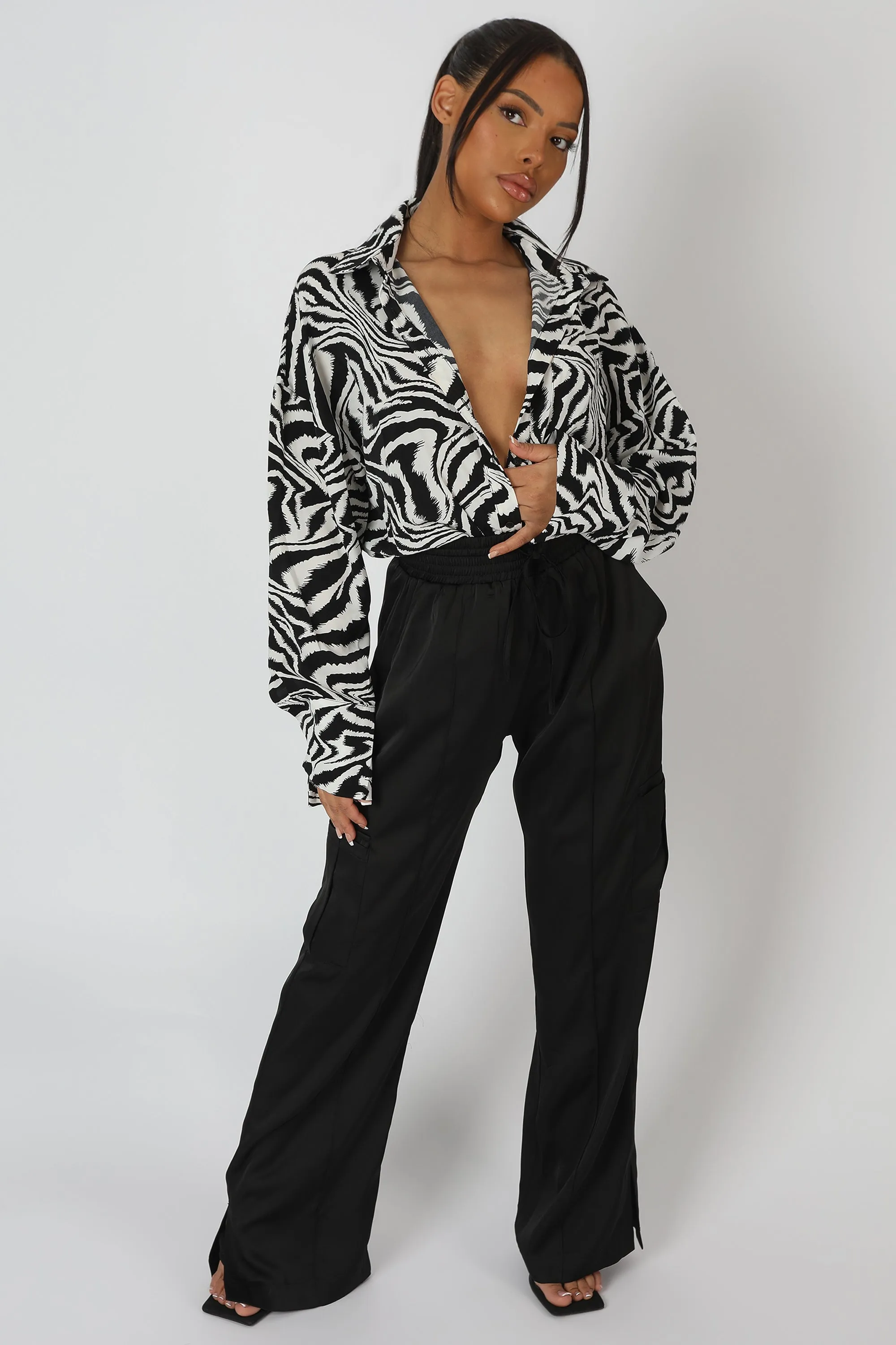 Psychedelic Printed Oversized Shirt Monochrome