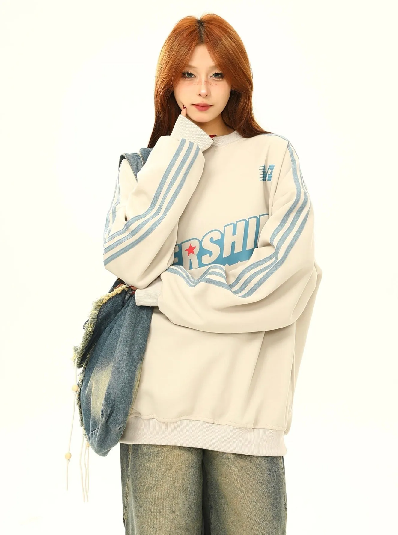 Retro-Style Oversized Sweatshirt