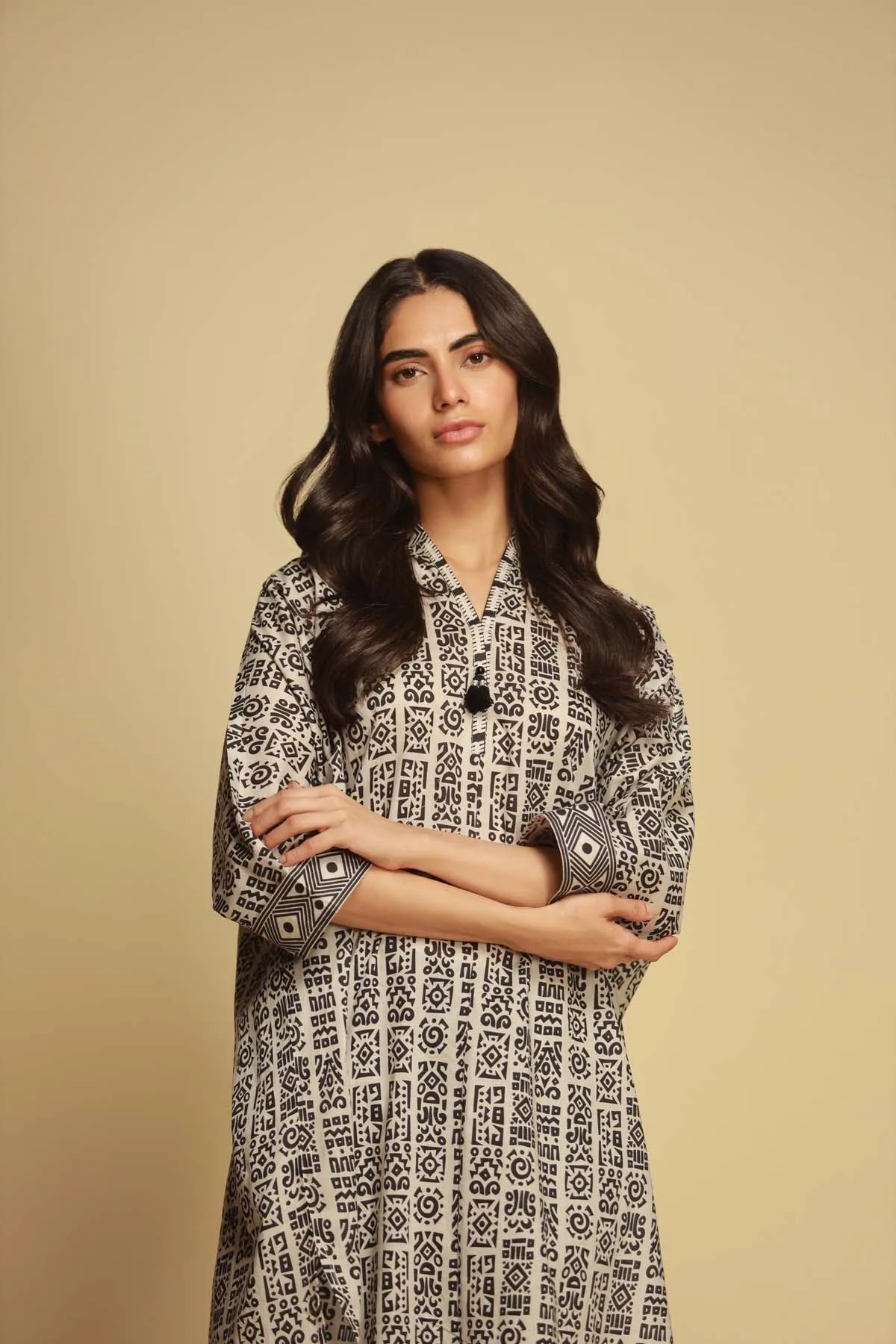 Sahar Monochrome Lawn Collection – SBW-23-01