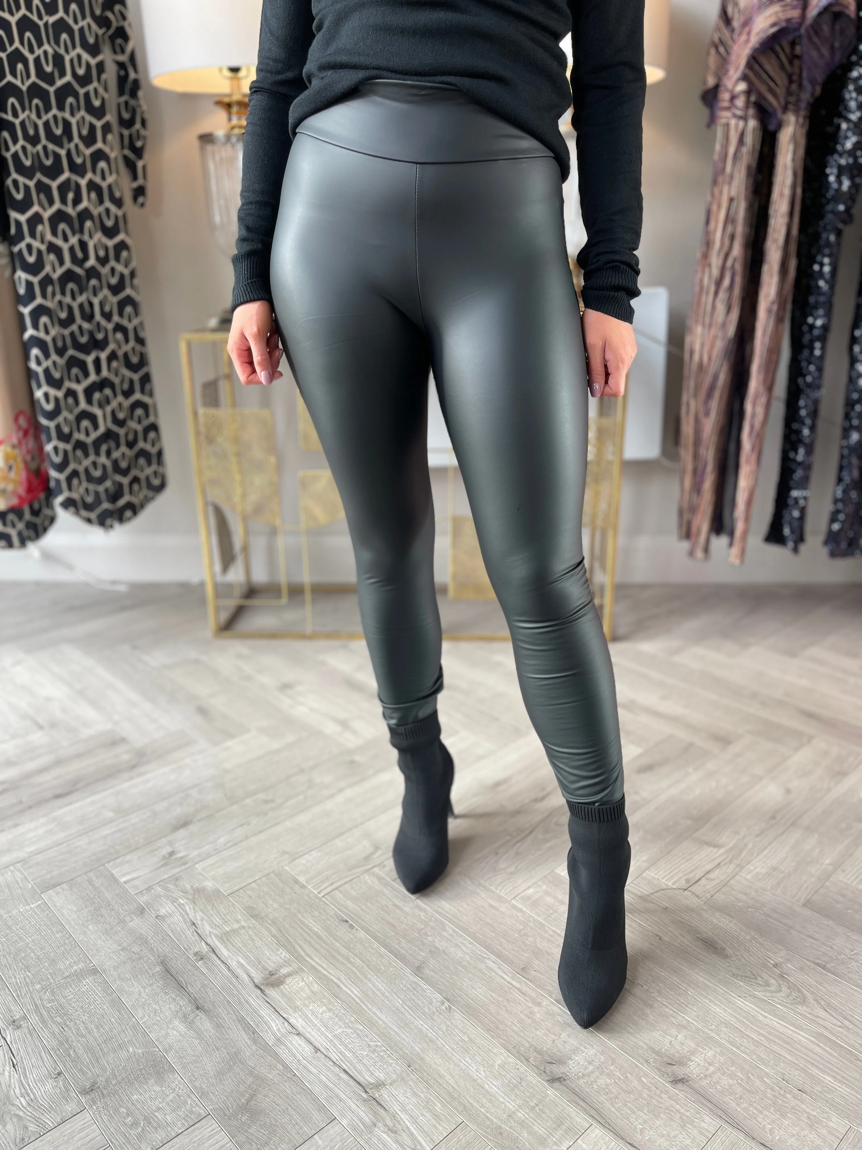 Sleek Fleece Lined Leggings