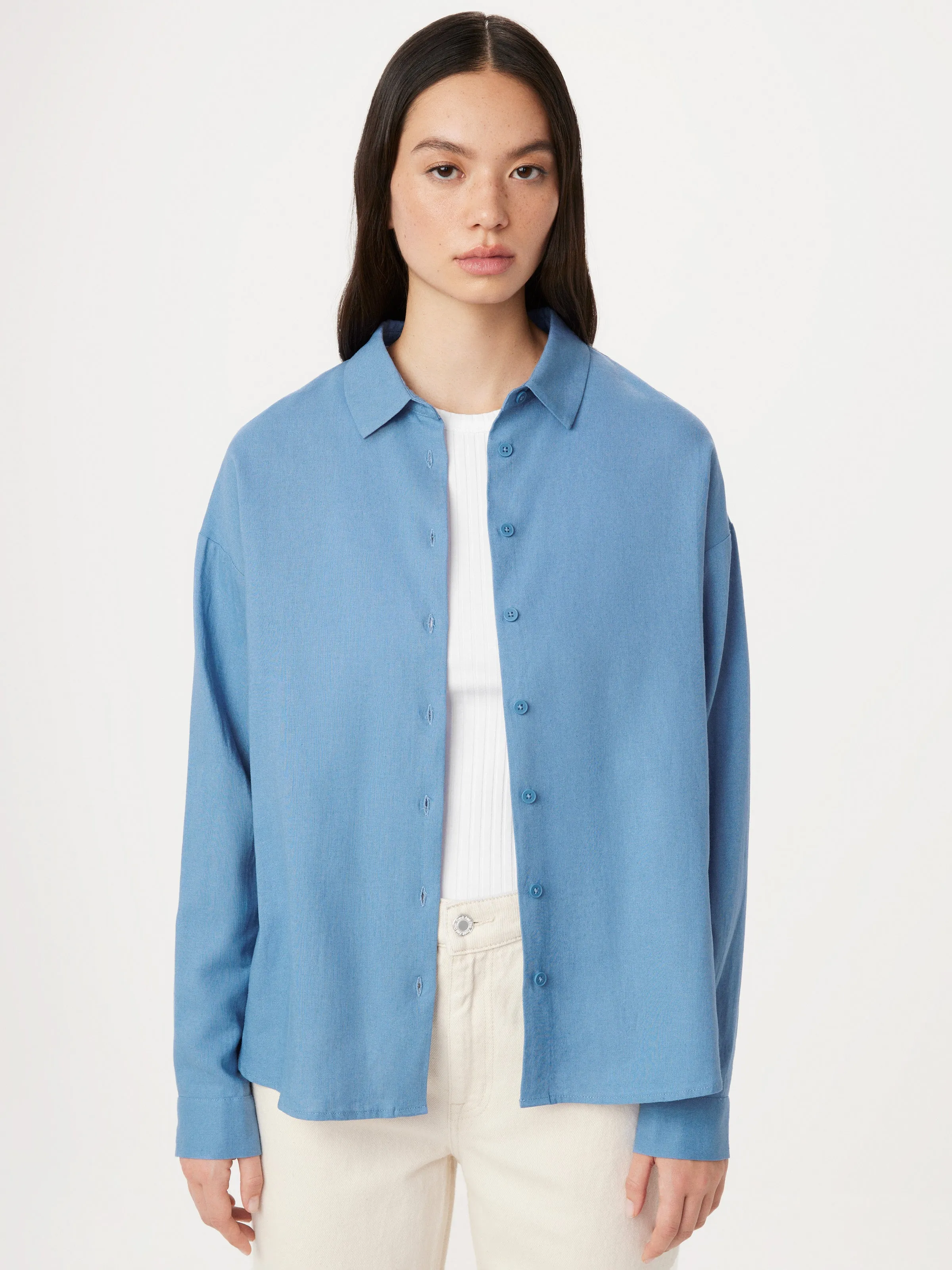 The Linen Long Sleeve Shirt in Coronet Blue