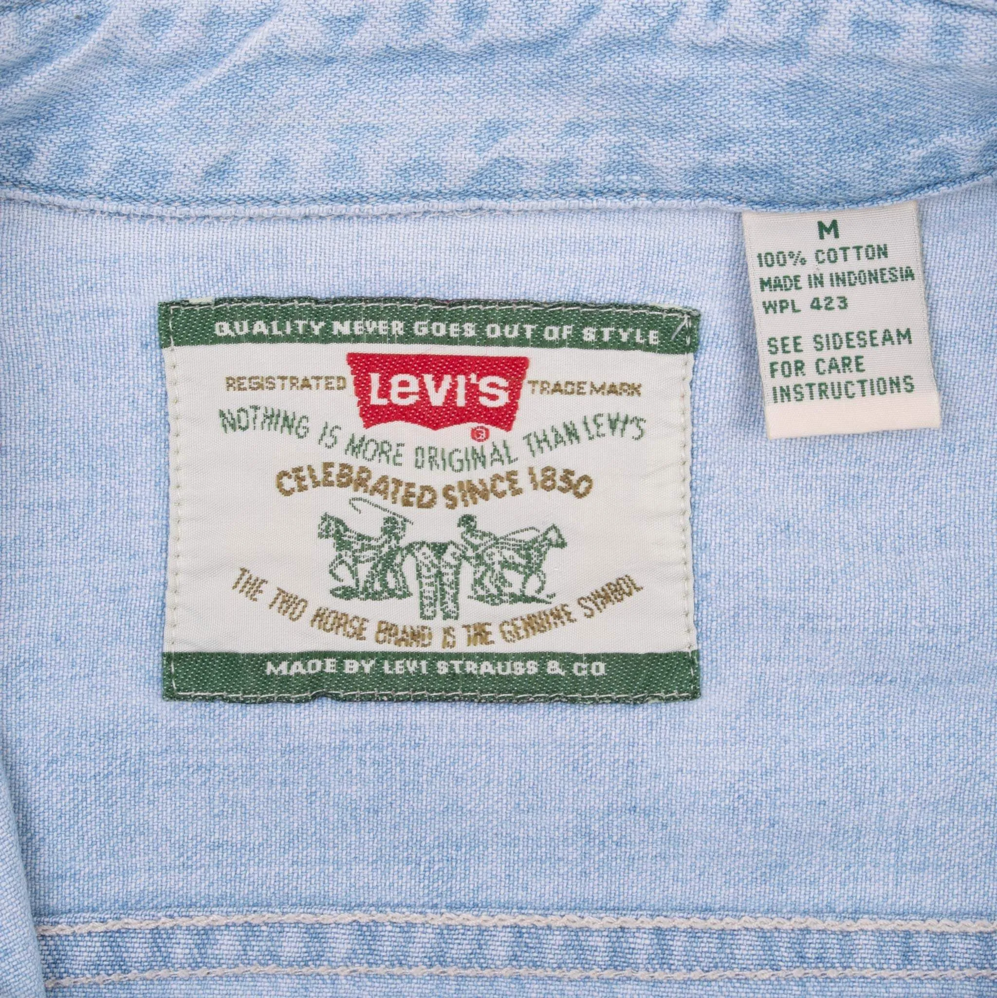 VINTAGE LEVIS BLUE REAL INDIGO POCKET DENIM SHIRT 1990S SIZE MEDIUM